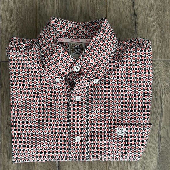 NWOT Men's Small Cinch Western Geometric Salmon and Black Button Down Shirt - Picture 1 of 8